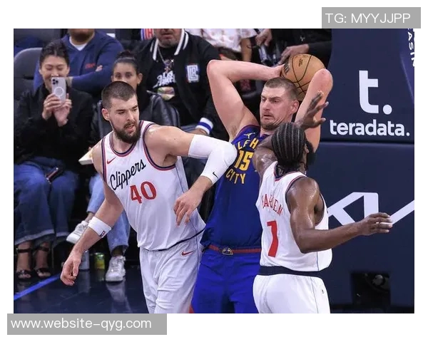 掘金自媒体调侃小卡17分钟仅得2分表现不佳引发热议 掘金自媒体调侃小卡17分钟仅得2分表现不佳引发热议