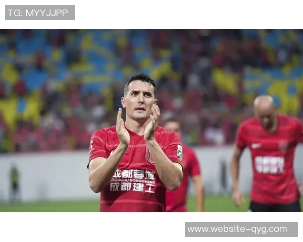 海港队回应辟谣周定洋加盟传闻强调转会窗口无关联系